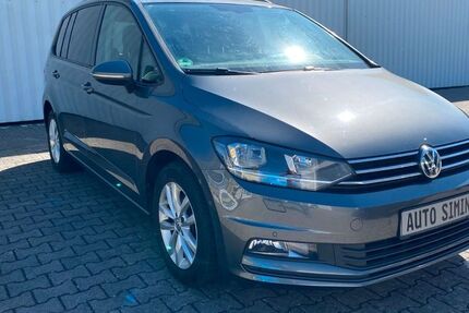 VW Touran 233.000 km 7.900 &euro; Vöhringen 72189