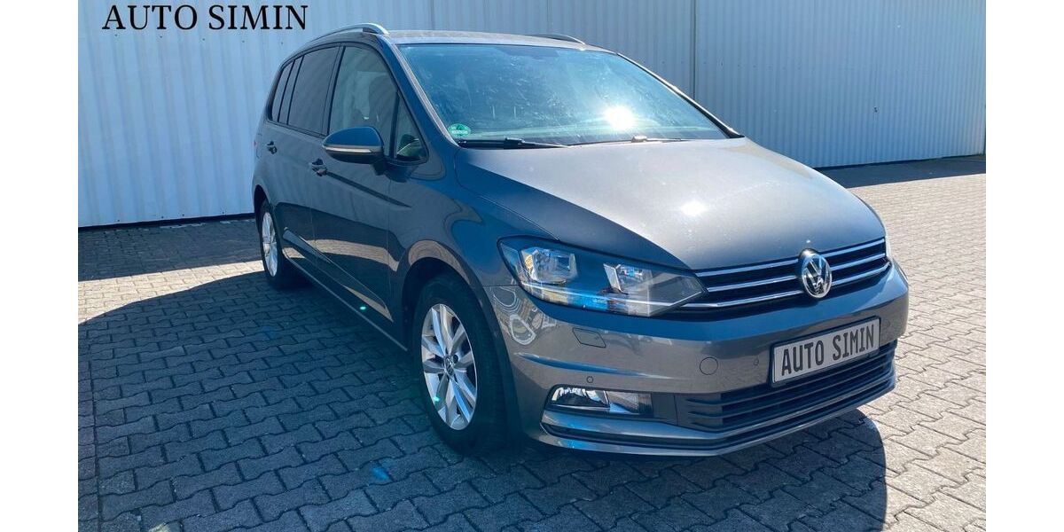 VW Touran 233.000 km 7.900 &euro; Vöhringen 72189