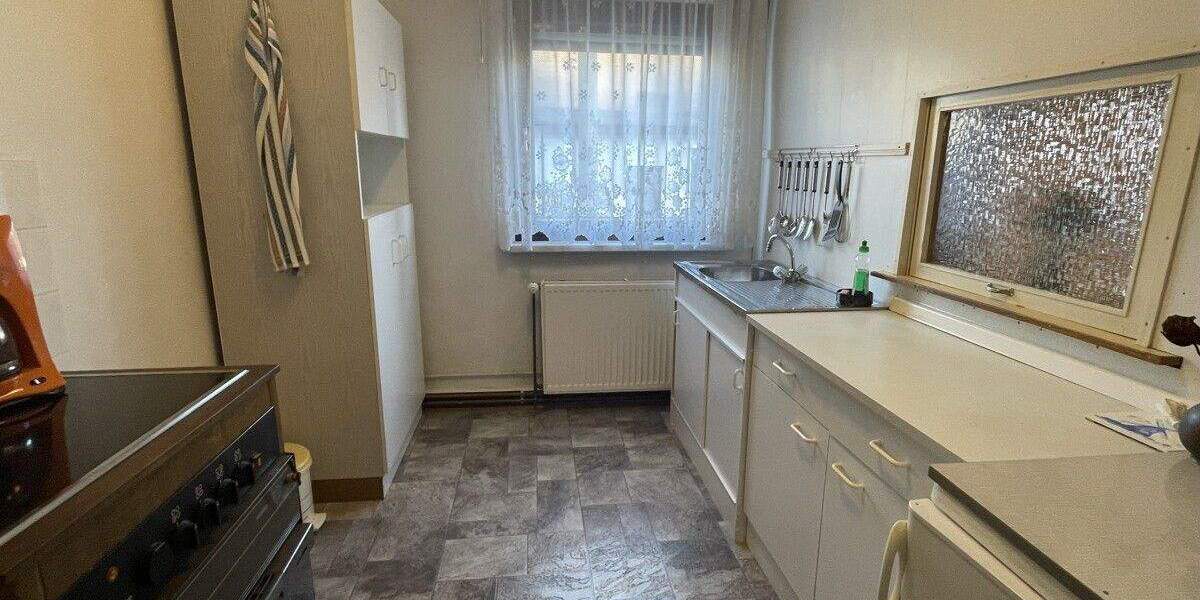 Einfamilienhaus Sitzendorf - 6 Zimmer, 137 m&sup2;, 85.000&euro; | Angebot:24024936