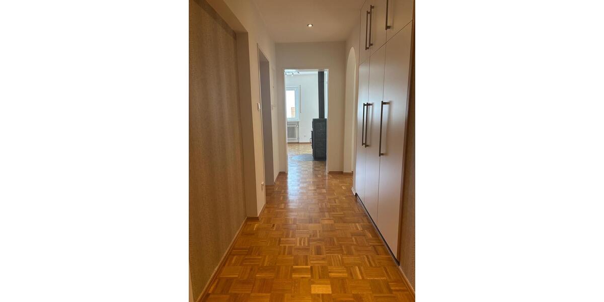 Etagenwohnung Schwabach - 3 Zimmer, 90 m&sup2;, 900&euro; | Angebot:26395894