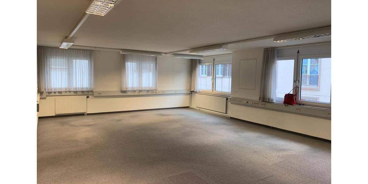 Zentral gelegen variable Büro- Studio- Praxis - Schulungsräume zimmer