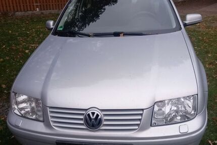 VW Bora 235.000 km 900 &euro; Travenbrück 23843