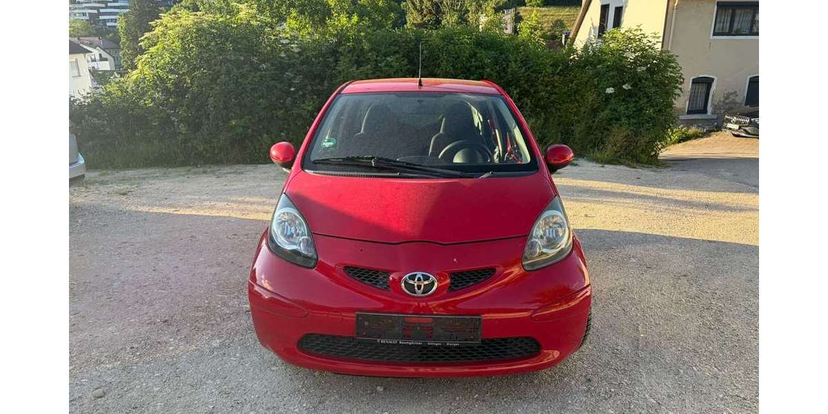 Toyota Aygo 150.000 km 1.750 &euro; Aalen 73432