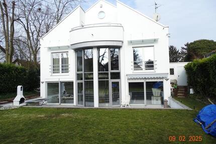 repräsentative, außergewöhnliche Villa