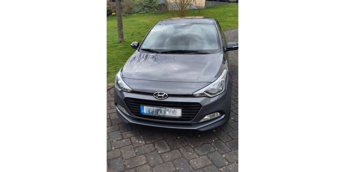 Hyundai i20 96.700 km 10.200 &euro; Hirz-Maulsbach 57635