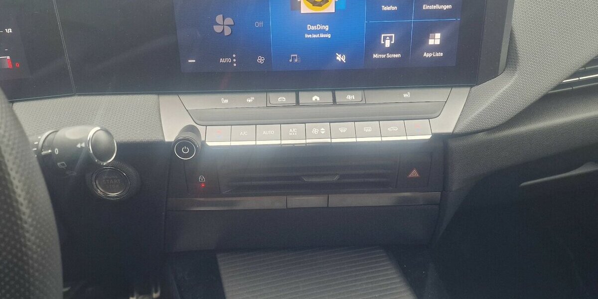 Opel Astra 1.5DGS Line Klimaautomatik Automatik 64.000 km 21.998 &euro; Landau 76829