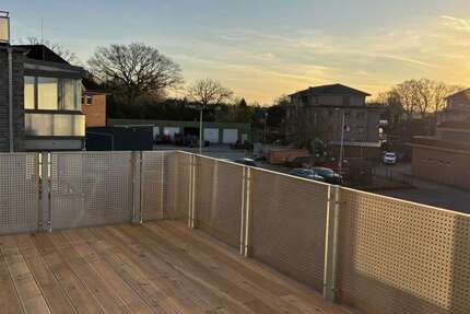 Haus Quickborn - 4 Zimmer, 110 m&sup2;, 1.850&euro; | Angebot:24775813