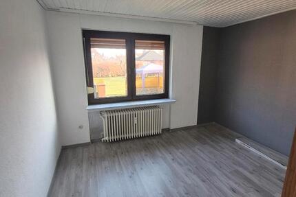 Wohnung Varel - 4 Zimmer, 80 m&sup2;, 1.000&euro; | Angebot:25430096