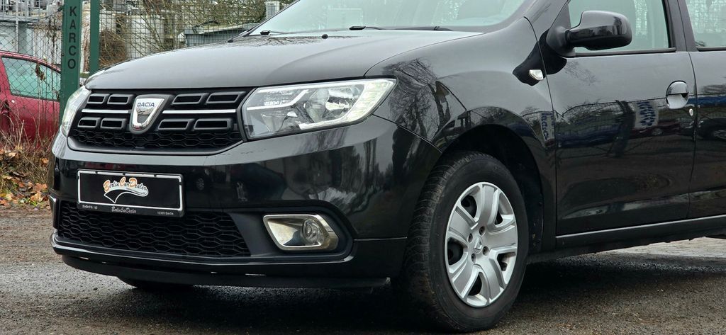 Dacia Sandero 79.000 km 7.999 € Berlin 12309