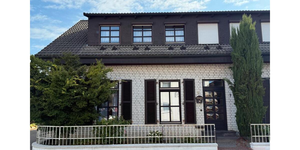 IMMOBILIEN GUMNIOR präsentiert: großzügige Maisonettewohnung im Herzen von Neuenkirchen 2 zimmer