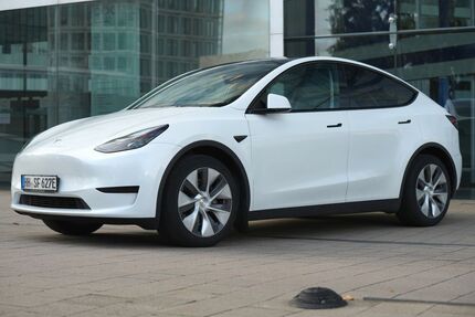 Tesla Model Y 103.085 km 28.900 &euro; Hamburg 20457