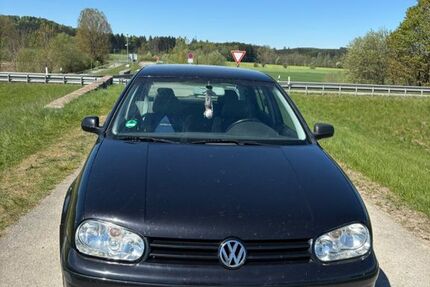 VW Golf 181.854 km 2.500 &euro; Unteregg 87782