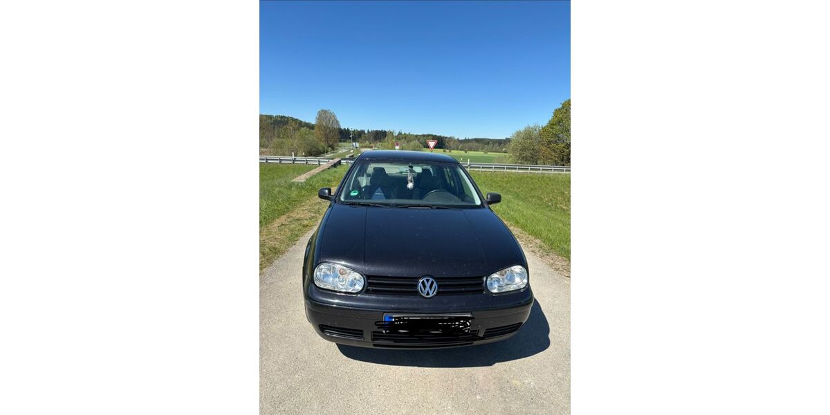 VW Golf 181.854 km 2.500 &euro; Unteregg 87782