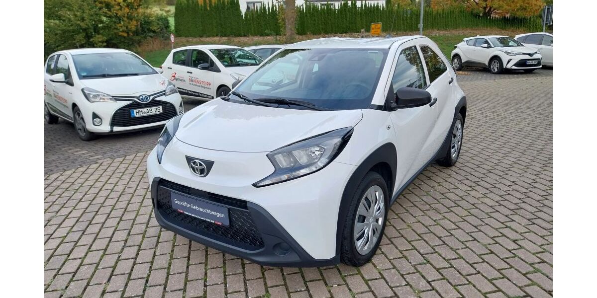 Toyota Aygo (X) 21.781 km 12.990 &euro; Bad Pyrmont 31812