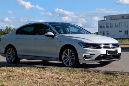 VW Passat 98.500 km 14.900 &euro; Berlin 12526