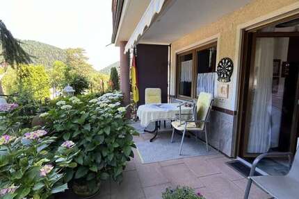 Wohnung Bad Liebenzell - 3.5 Zimmer, 85 m&sup2;, 199.000&euro; | Angebot:26791240