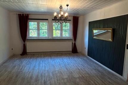 4 Zimmer Wohnung in ländlicher Lage mit Gartenmitbenutzung zimmer