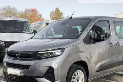 Opel Combo Life 1.500 km 22.990 € Oldenburg 26123