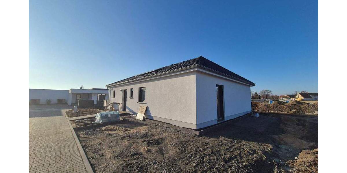 Bungalow Löbnitz - 4 Zimmer, 110 m&sup2;, 1.500&euro; | Angebot:24180833