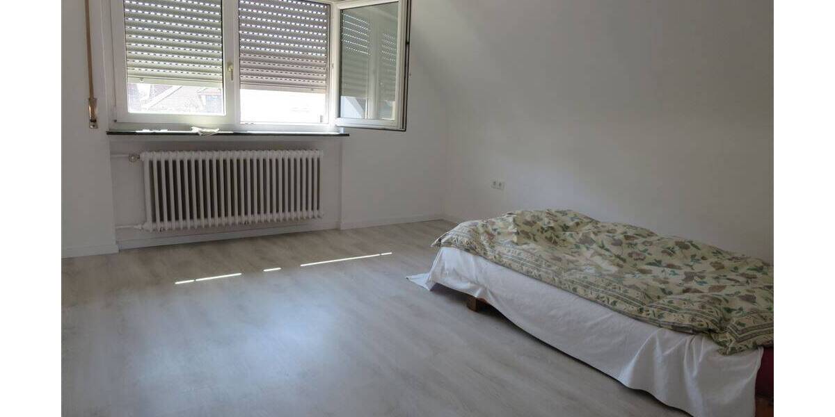 Mehrfamilienhaus, Wohnhaus Bietigheim - 6 Zimmer, 146 m&sup2;, 480.000&euro; | Angebot:26596519