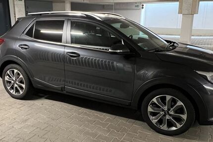 Kia Stonic 73.000 km 14.700 &euro; Stuttgart 70563