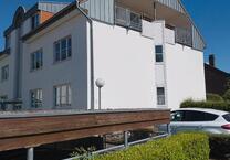 Gemütliche DG-Wohnung mit Balkon und Stellplatz in Oberforstbach