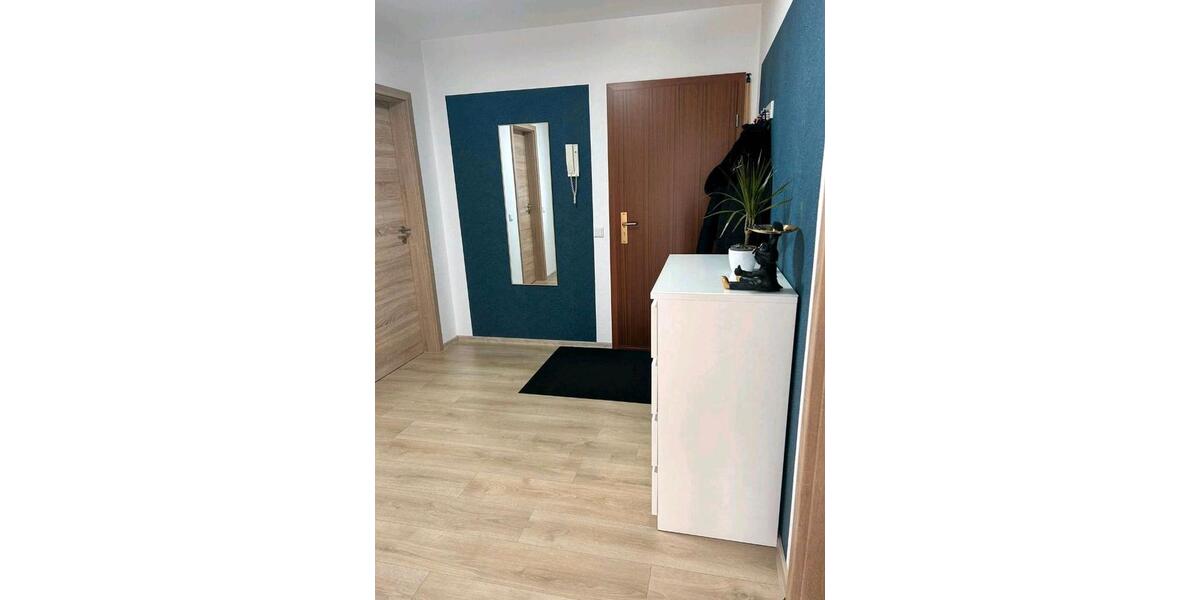 Dachgeschoßwohnung Wesendorf - 3 Zimmer, 65 m&sup2;, 700&euro; | Angebot:26057777