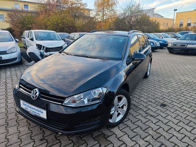 VW Golf 49.120 km 12.990 € Markt Schwaben bei München 85570
