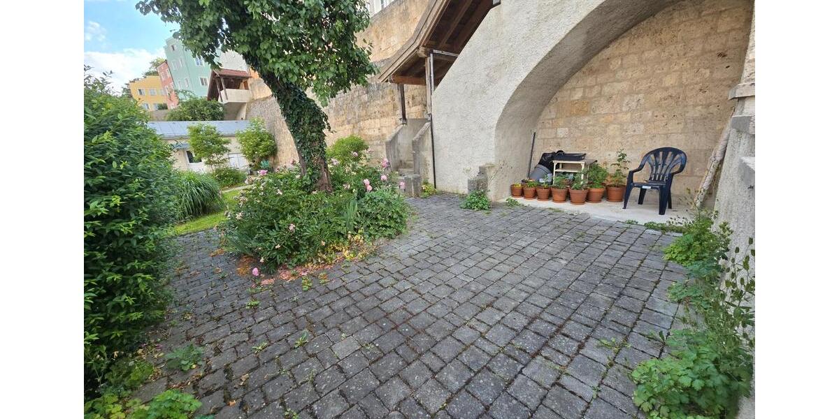 Etagenwohnung Burghausen - 2 Zimmer, 104 m&sup2;, 398.000&euro; | Angebot:26943350
