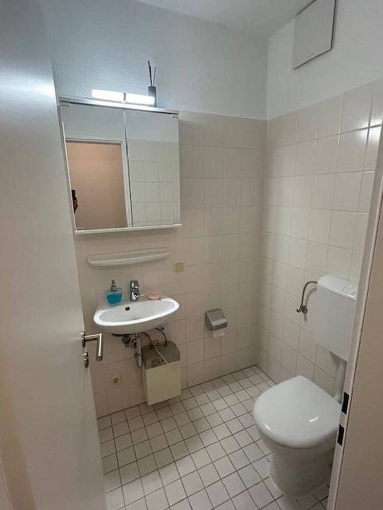 Traumhafte, renovierte 3 Zi Wohnung mit Wesersicht & neue EBK