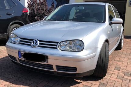 VW Golf 221.000 km 2.500 &euro; Hohenwestedt 24594