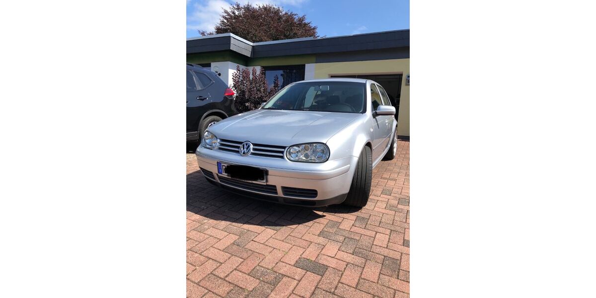 VW Golf 221.000 km 2.500 &euro; Hohenwestedt 24594
