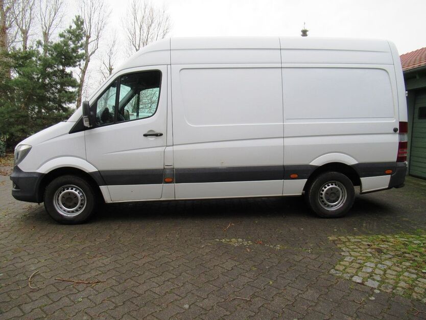 Mercedes-Benz Sprinter 220.000 km 14.980 € Gröbern bei Meissen 01689