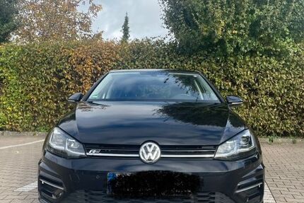 VW Golf 103.000 km 15.900 &euro; Bückeburg 31675