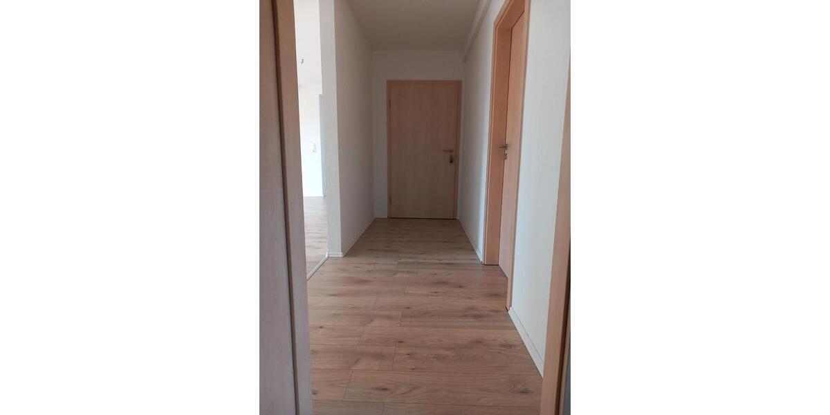 Erdgeschoßwohnung Wittenförden - 5 Zimmer, 150 m&sup2;, 1.175&euro; | Angebot:26396643