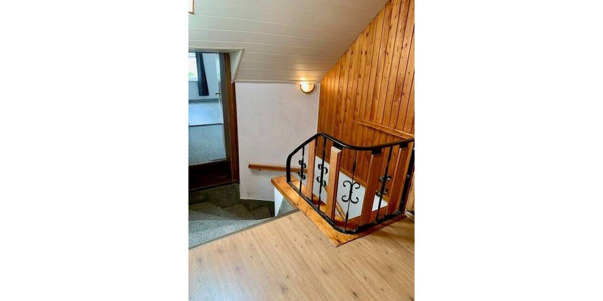 Reihenendhaus Reichenbach - 6 Zimmer, 127 m&sup2;, 99.000&euro; | Angebot:25662050