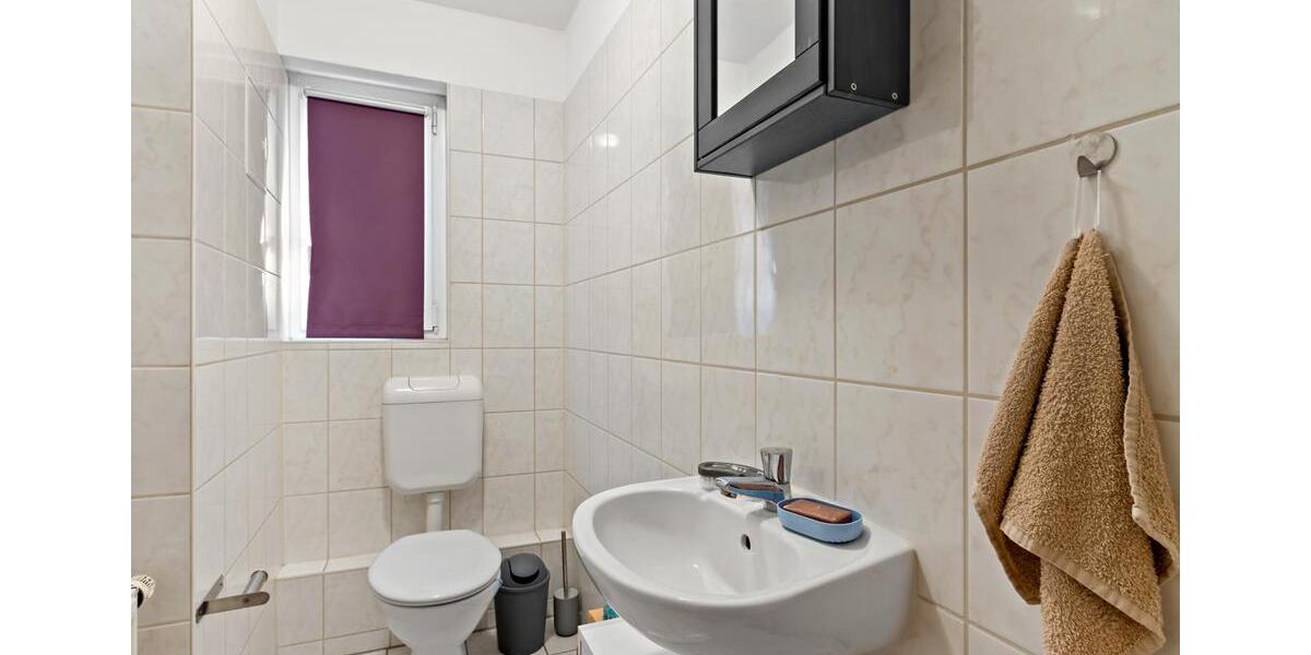 Dachgeschoßwohnung Halle (Saale) Damaschkestraße - 2 Zimmer, 53 m&sup2;, 450&euro; | Angebot:26251266