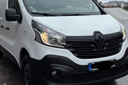 Renault Trafic 98.999 km 14.999 &euro; Lindlar 51789