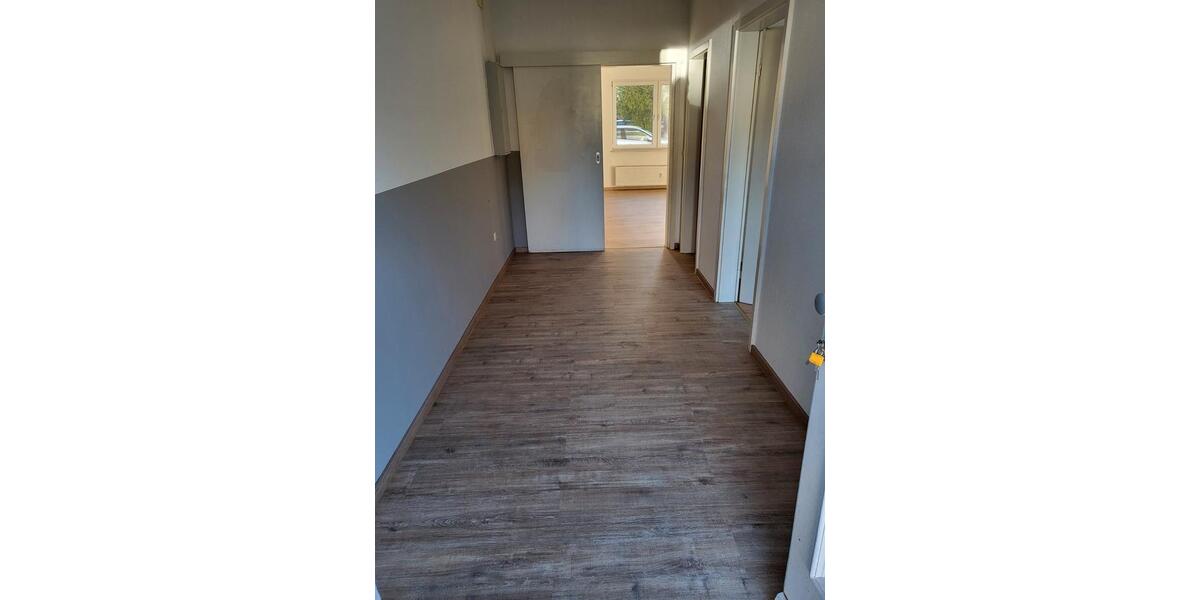 Erdgeschoßwohnung Jarmen - 2 Zimmer, 66 m&sup2;, 405&euro; | Angebot:26070415