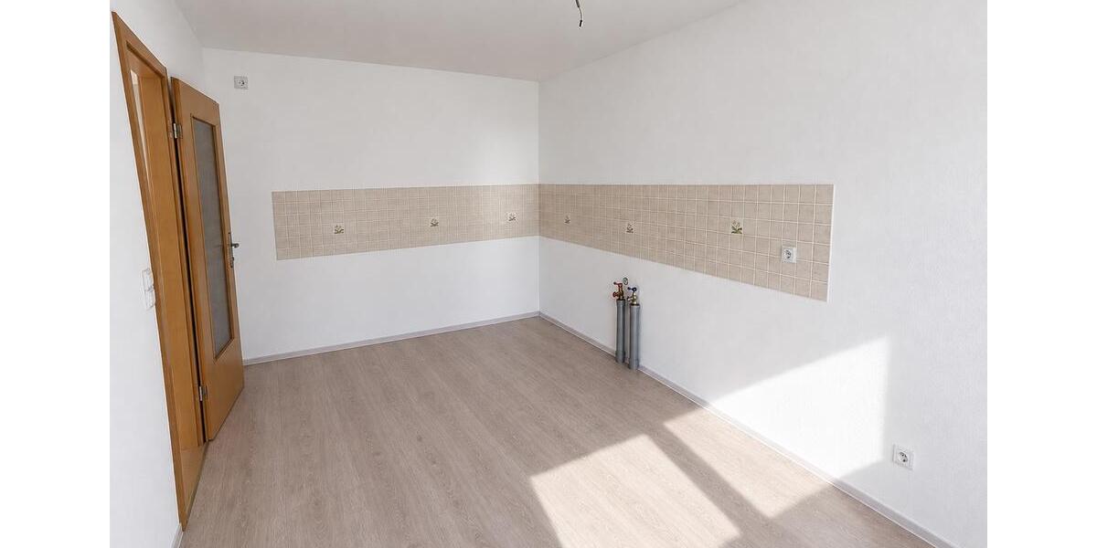 Etagenwohnung Oelsnitz (Erzgebirge) - 3 Zimmer, 70 m&sup2;, 104.980&euro; | Angebot:27432684