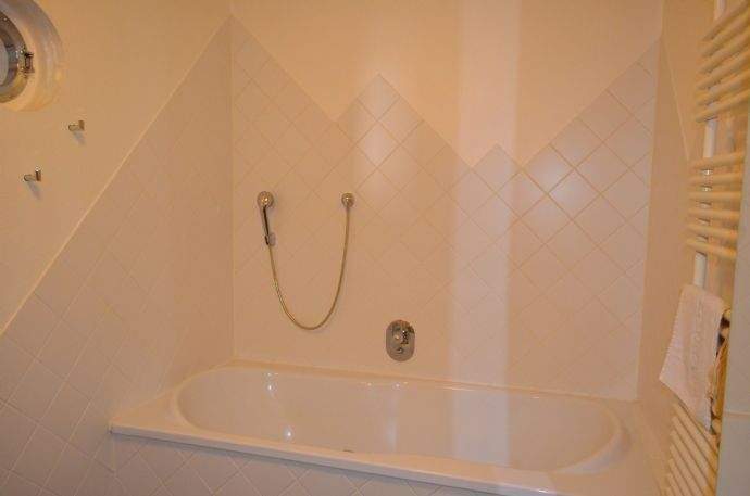 Mehrfamilienhaus, Wohnhaus Schweinfurt Musikerviertel und amerik. Siedlung - 1.100&euro; | Angebot:25770845