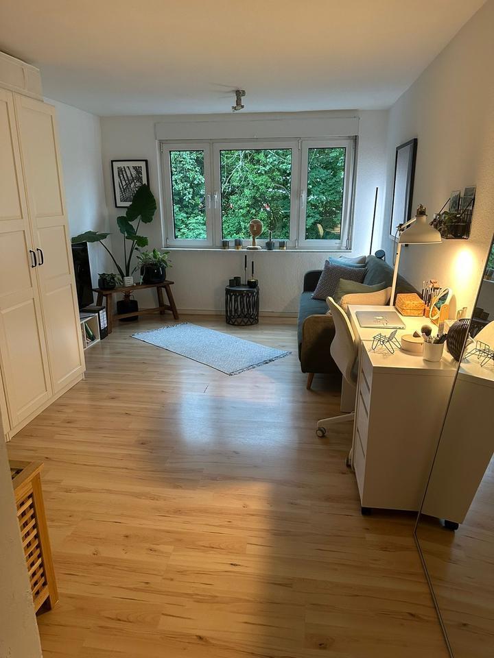 Schöne 2,5-Zimmer Wohnung (vorerst befristet bis 31.08.2025)