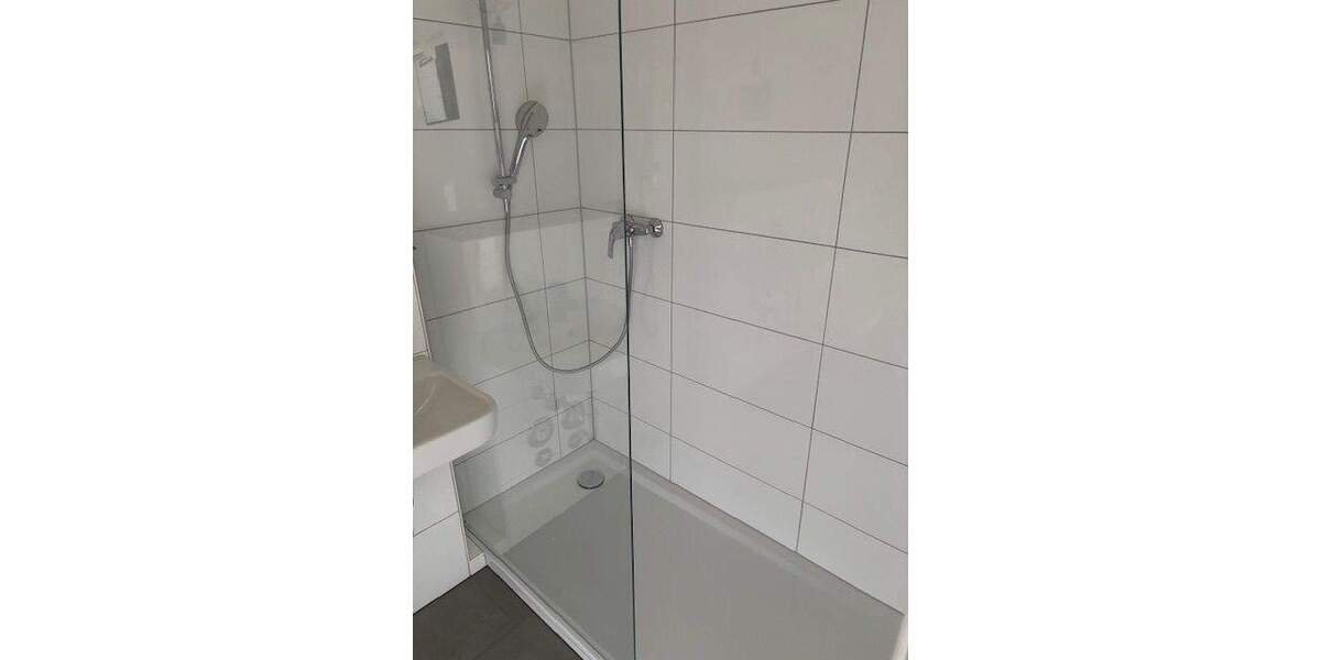 Erstbezug nach Modernisierung! 2-Zimmerwohnung mit ca. 51 m² Wohnfläche, Duschbad und Balkon 2 zimmer