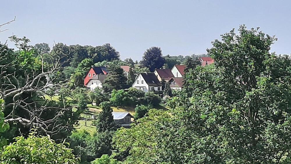 Einfamilienhaus in idyllischer Dorflage nahe Hermsdorf, sofort beziehbar - Einfamilienhaus Bobeck | Angebot:25174663
