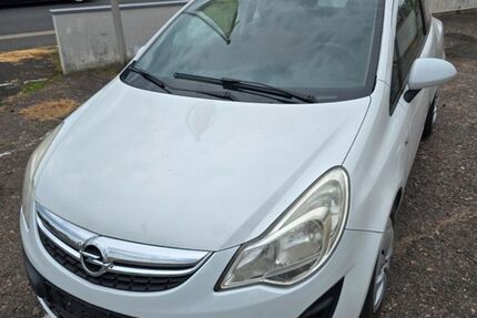 Opel Corsa 120.000 km 2.600 &euro; Aschaffenburg 63739