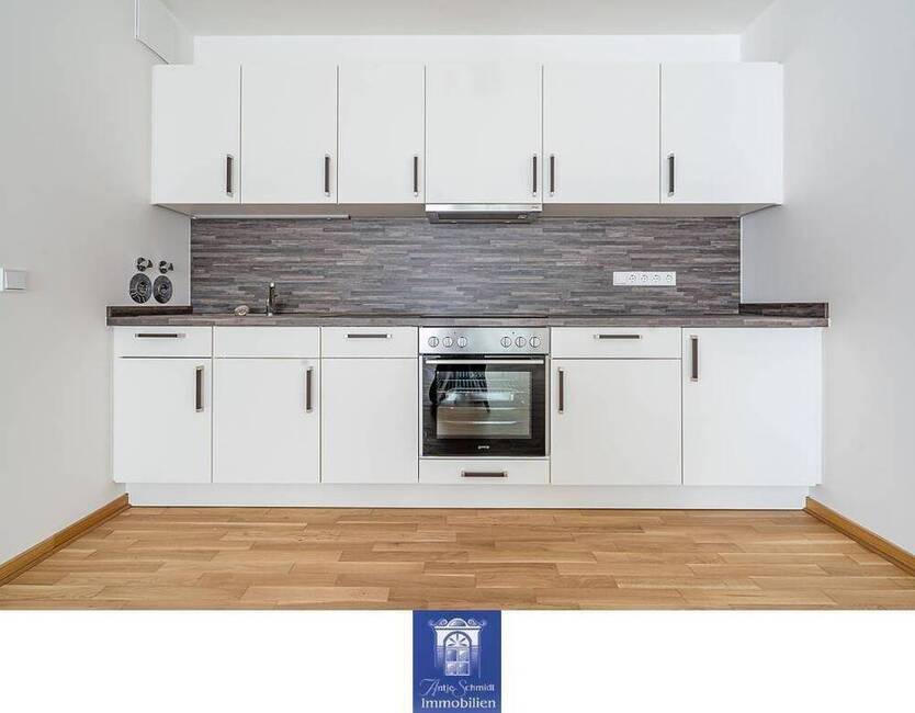 Charmante NeubauWohnung mit hofseitigem Balkon, Fußbodenheizung, EBK, Gäste-WC!
