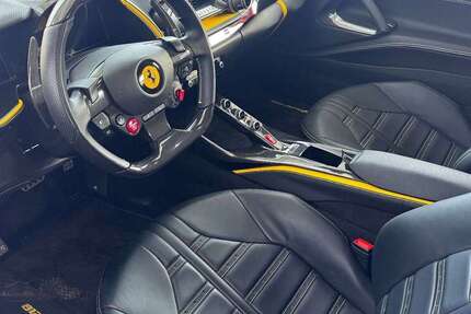 Ferrari 812 27.200 km 299.000 € Roth 91154