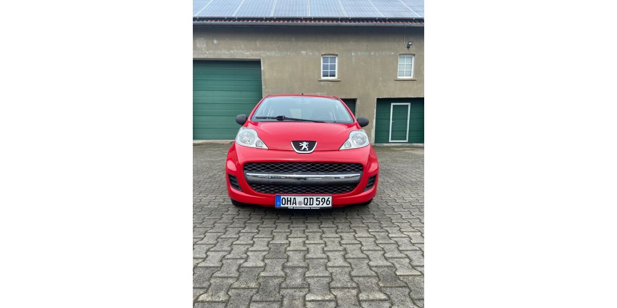 Peugeot 107 114.000 km 2.090 &euro; Bad Salzuflen 32107