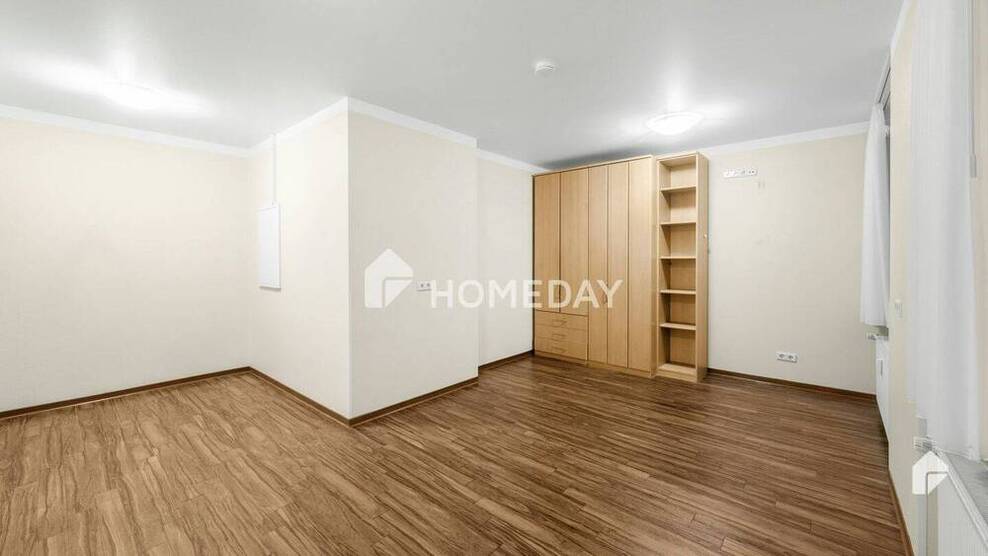 Bezugsfrei! Großzügige 6-Zimmer-Wohnung mit Balkon, EBK und 4 Stellplätzen in Wetter (Ruhr)