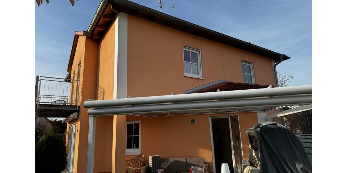 Einfamilienhaus Roth - 4 Zimmer, 134 m&sup2;, 1.750&euro; | Angebot:25853603